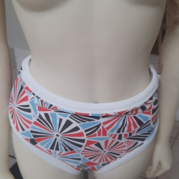 America Eagle high waisted cheeky - Picture 2 of 4